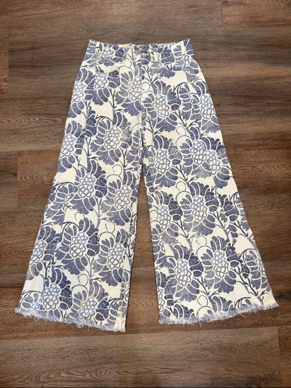 Pilcro Wide-Leg - Picture 4 of 10